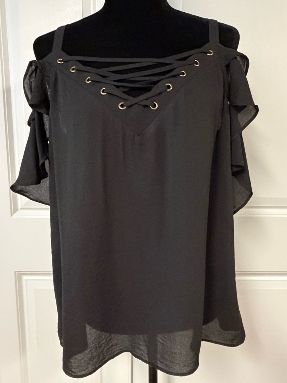 Bold Elements Cold Shoulder With Gold Grommet Top